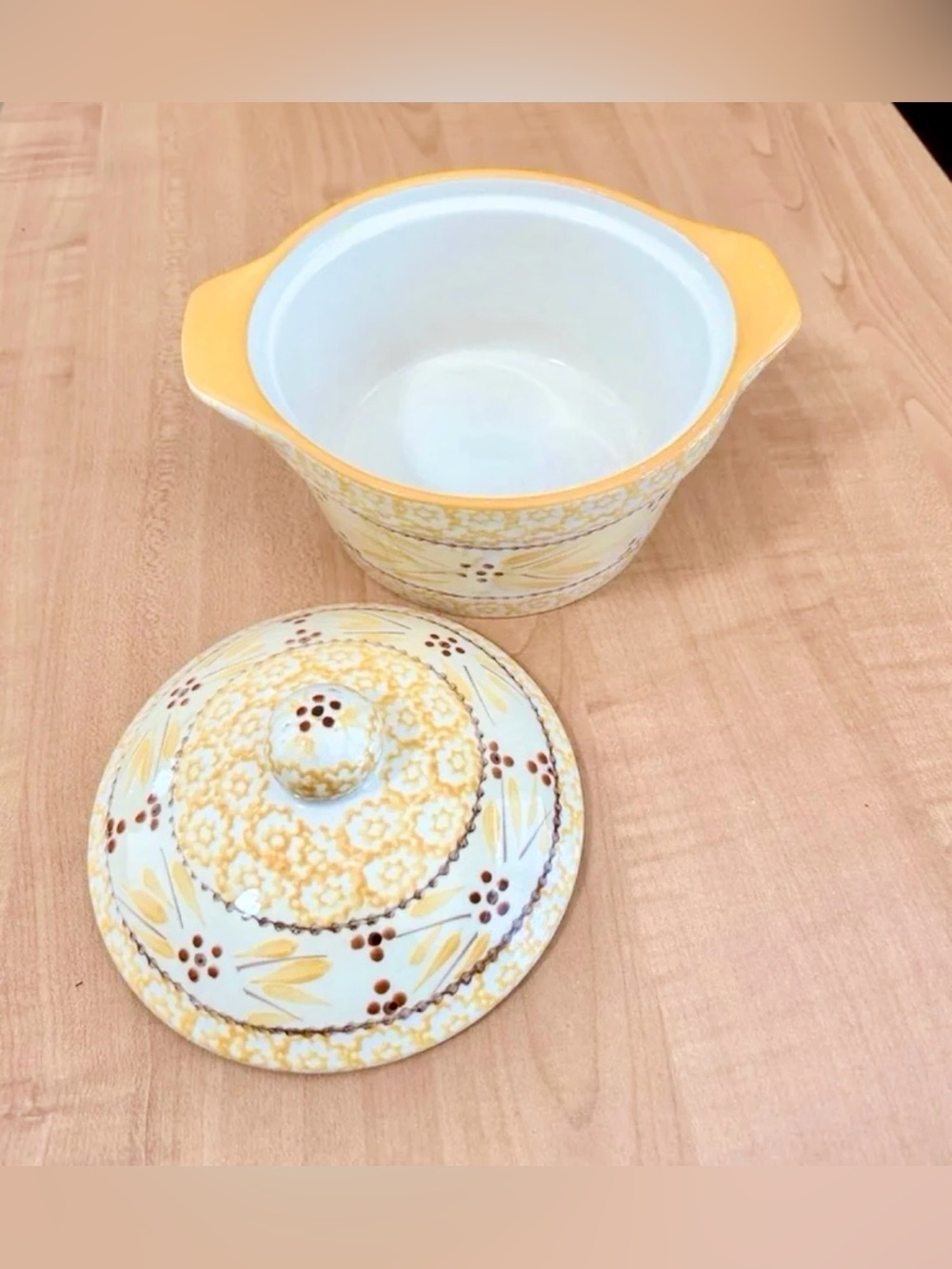 temptations bakeware presentable ovenware old world yellow Tara casserole set - Picture 2 of 5